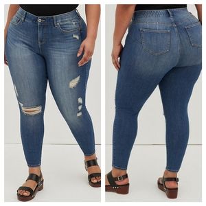 Torrid Curvy Bombshell Skinny Premium Stretch High Rise Jean 20T NWOT